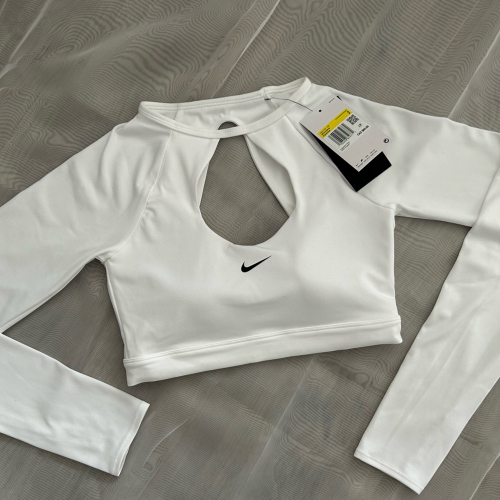Nike Long Sleeve Crop Top